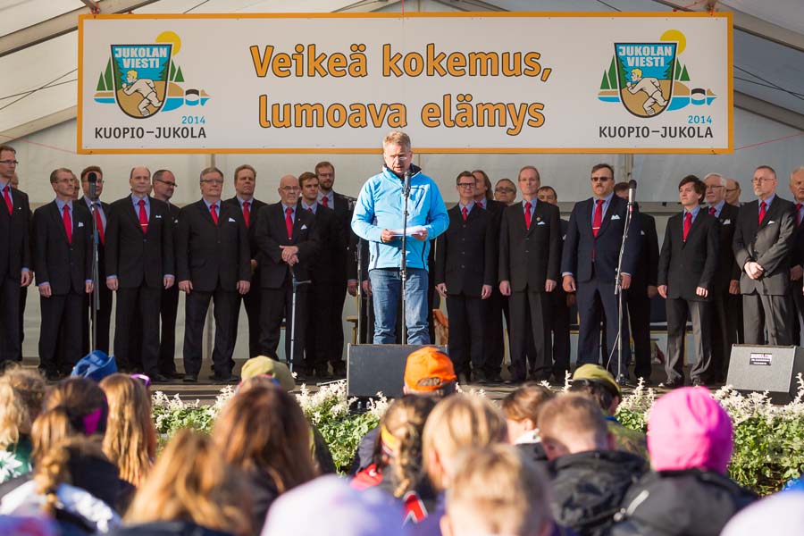 Tervehdys Jukola-kansalle.