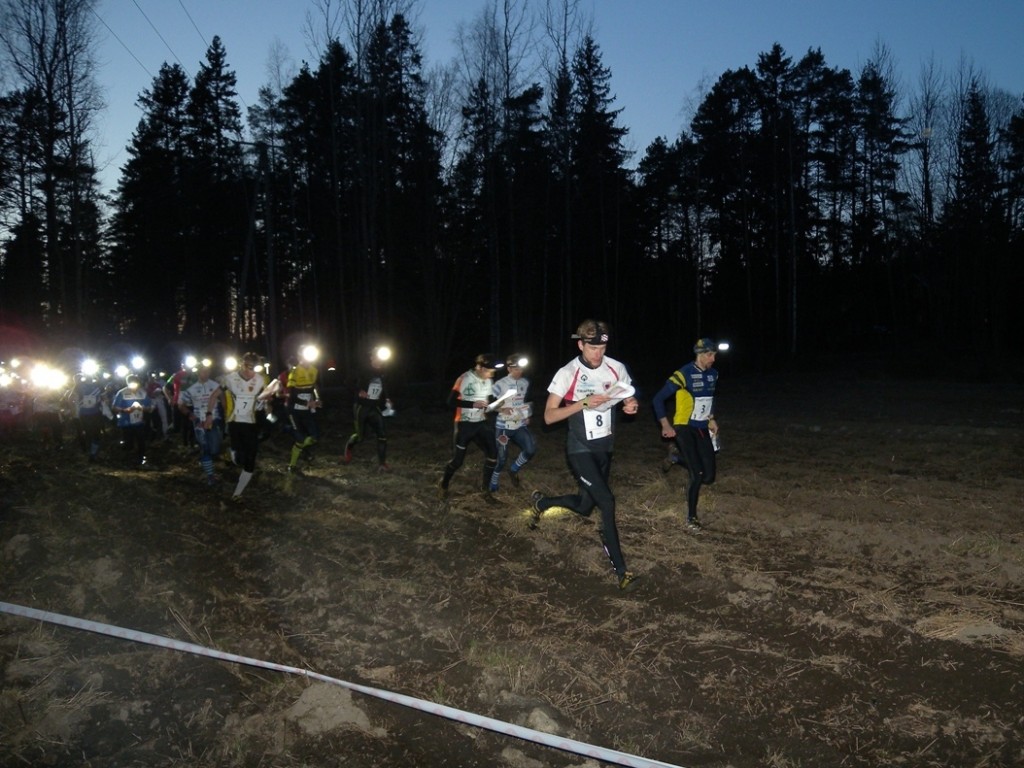 Kevätyön miesten sarja on päässyt vauhtiin. Kuva: Ismo Huhtala.
